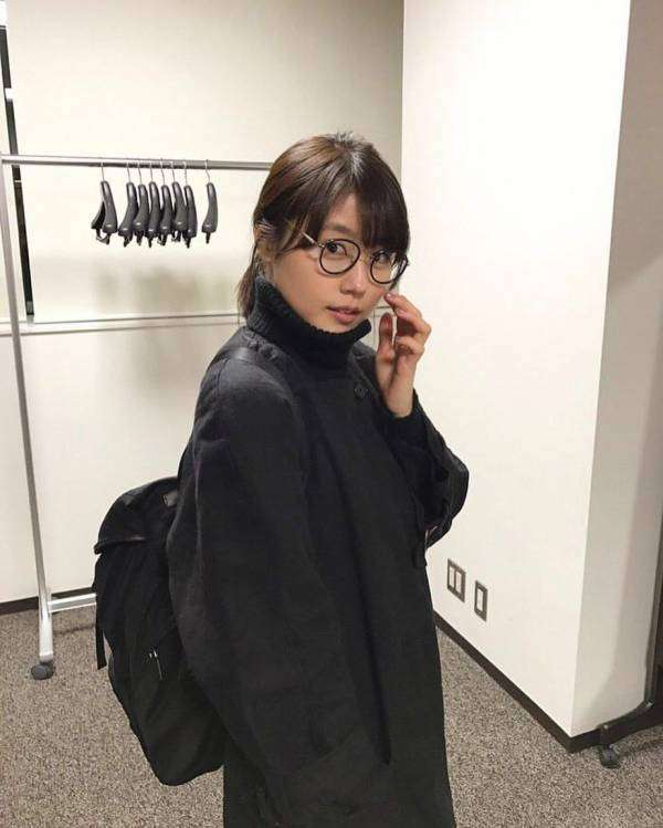 有村架純、眼鏡姿の最強ドアップSHOTにファン騒然「トキメキが止まらない!」「需要ありあり!!」