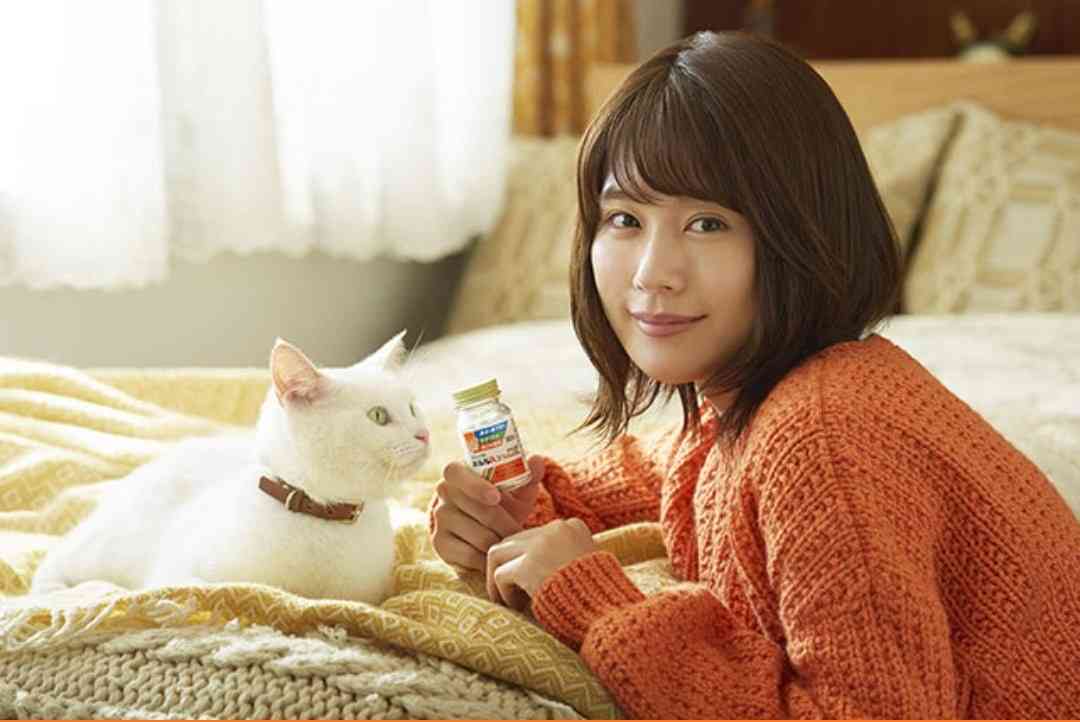 有村架純、眼鏡姿の最強ドアップSHOTにファン騒然「トキメキが止まらない!」「需要ありあり!!」