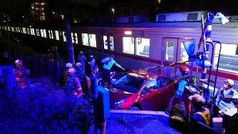 自動ブレーキ、新型車で義務化　21年度にも　政府方針