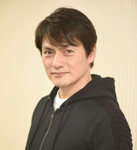 氷川きよし、純白の衣装が「ウエディングドレスみたい」と反響　フォロワーは5万5000人に