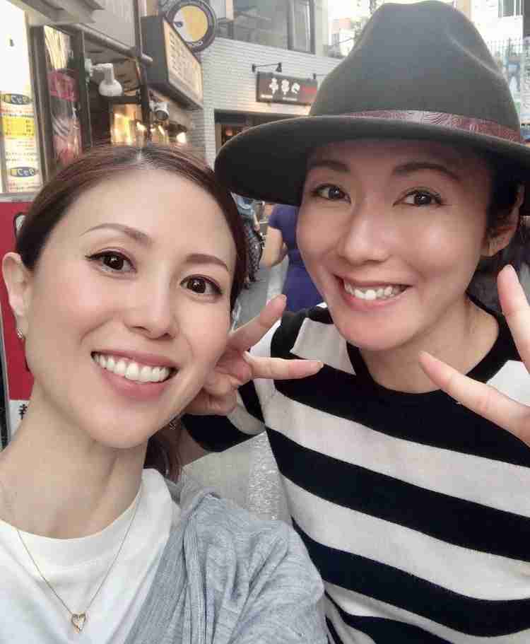 妊娠中MAX・NANAのふっくらお腹SHOT &サプライズパーティをLINAが明かし反響「美人な妊婦さん」「愛だね」