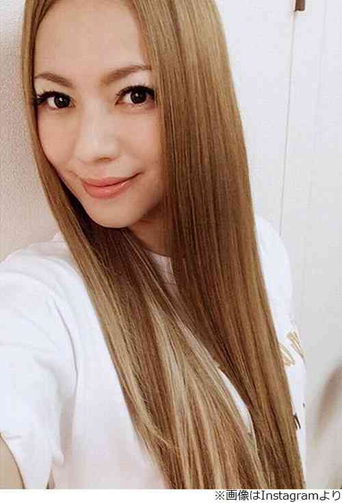 妊娠中MAX・NANAのふっくらお腹SHOT &サプライズパーティをLINAが明かし反響「美人な妊婦さん」「愛だね」