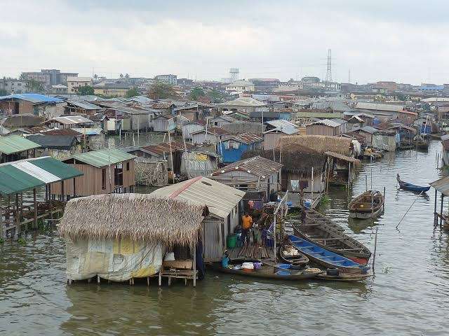 海に浮かぶだけでなく航行も可能な海上住宅「Arkup」が登場