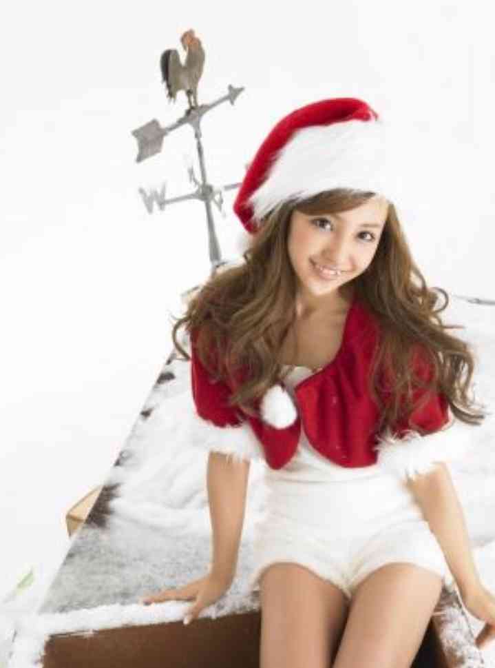 板野友美、セクシーなダンスを披露