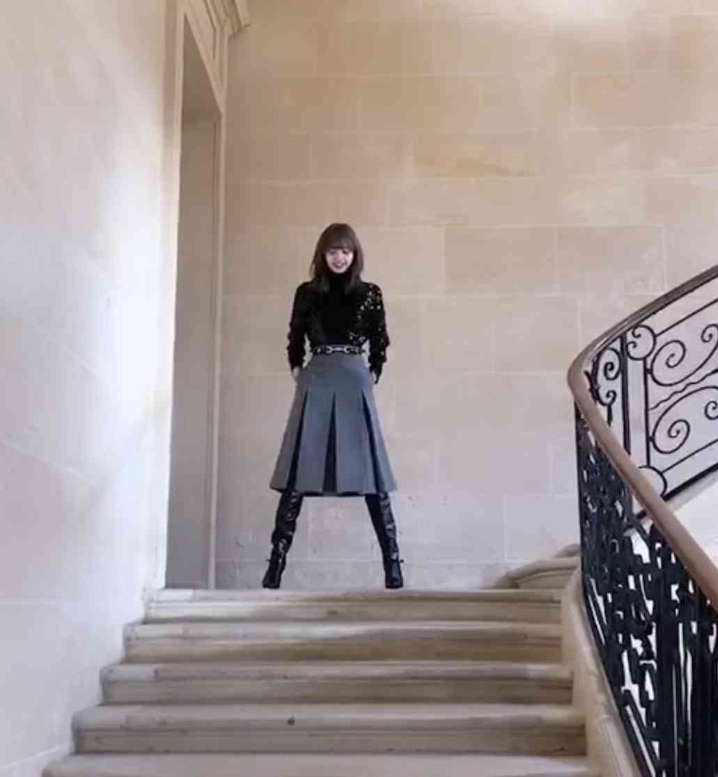 ロングブーツって流行ってるの？