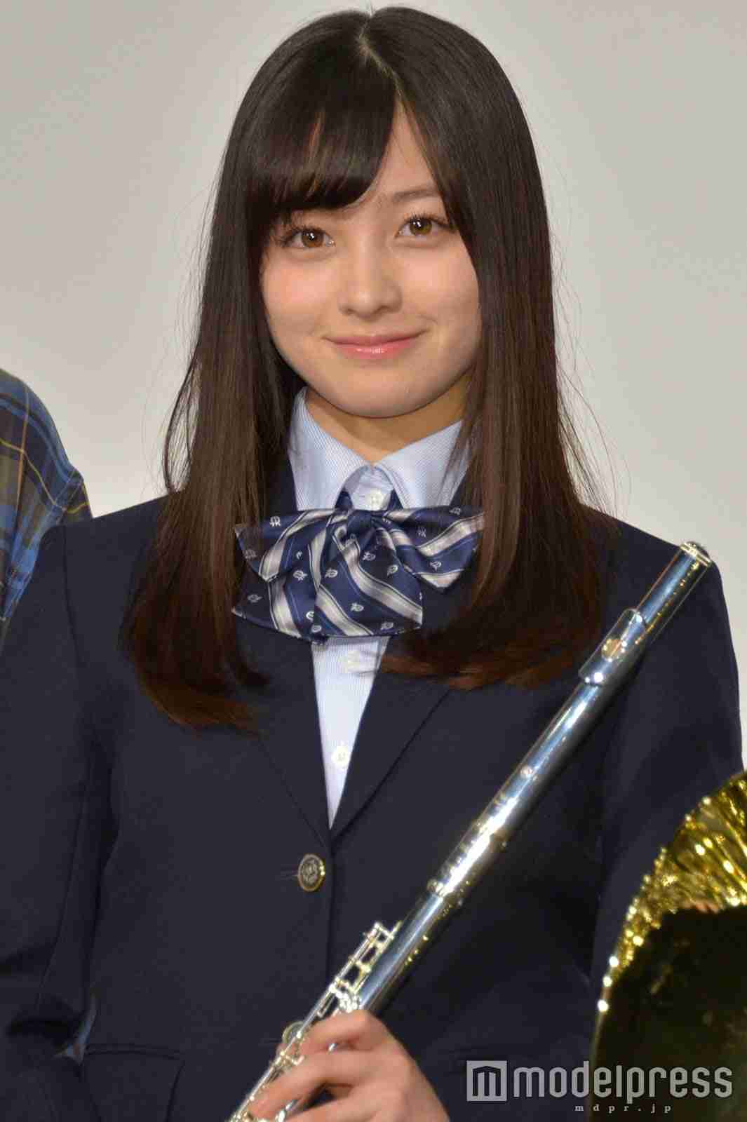 橋本環奈「だてめだよ」、“自前”メガネ姿に絶賛