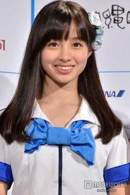 橋本環奈「だてめだよ」、“自前”メガネ姿に絶賛