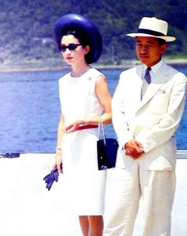 上皇后さま、血混じる嘔吐も　ストレス原因か、経過観察　宮内庁