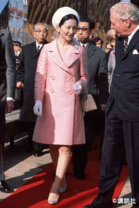 上皇后さま、血混じる嘔吐も　ストレス原因か、経過観察　宮内庁