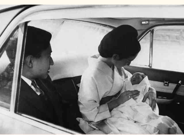 上皇后さま、血混じる嘔吐も　ストレス原因か、経過観察　宮内庁