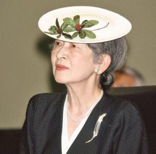 上皇后さま、血混じる嘔吐も　ストレス原因か、経過観察　宮内庁