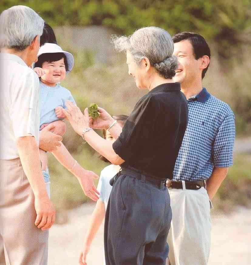 上皇后さま、血混じる嘔吐も ストレス原因か、経過観察 宮内庁