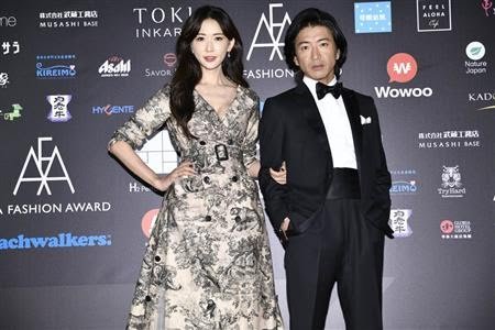 木村拓哉と高身長の冨永愛の共演に騒然、あり得なかった「異変」