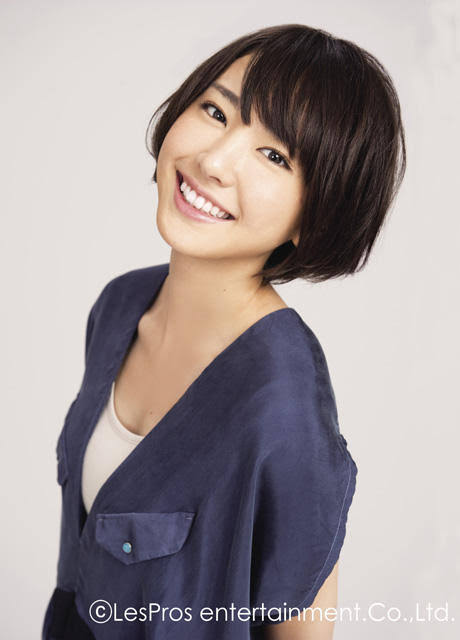 新垣結衣、7年ぶり渾身のビジュアルブックが写真集ランキング1位