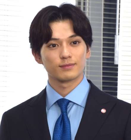 俳優・新田真剣佑