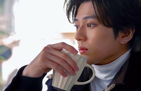 俳優・新田真剣佑