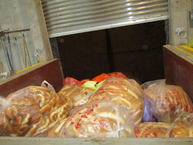 【食品ロス】余った給食(パン1000個・牛乳4200本)4年間持ち帰った教諭の懲戒処分にネットで疑問の声…「何が悪いの？むしろ良い事」★5 ->画像>6枚 