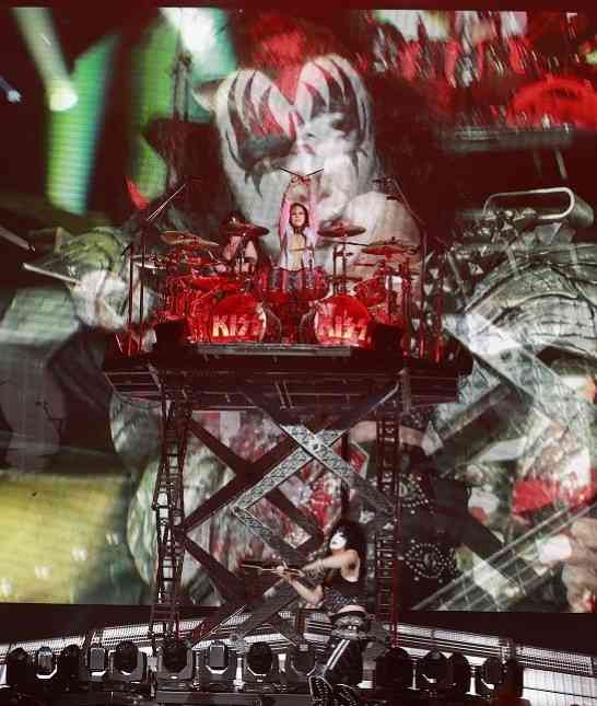 YOSHIKI、紅白出場が決定 今年はKISSとコラボ