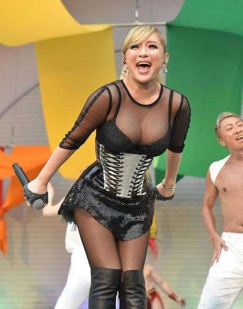 貧乳でも実は悩んでない人