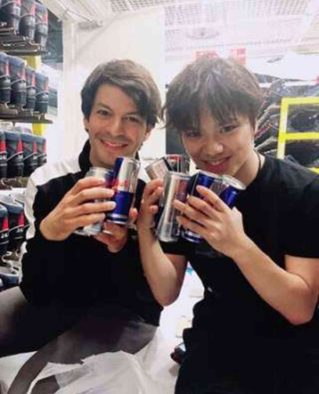 宇野昌磨復活優勝を導いたイケメンコーチに「裏MVP」の声