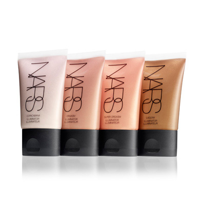 ツヤ肌を作りたい!!【オススメベースメイク】