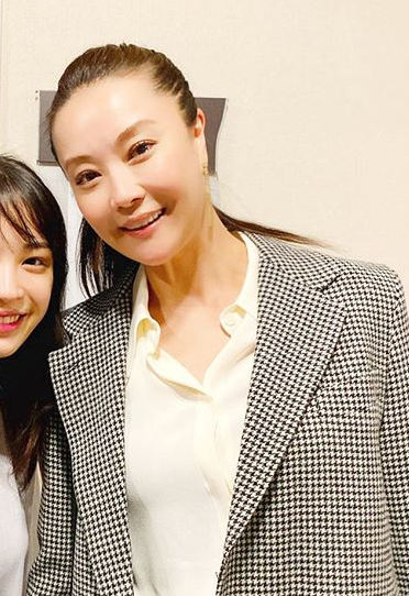 観月ありさ、美しすぎる43歳誕生日ショット　ファン祝福「ずっと私の憧れです」「いつまでも綺麗」