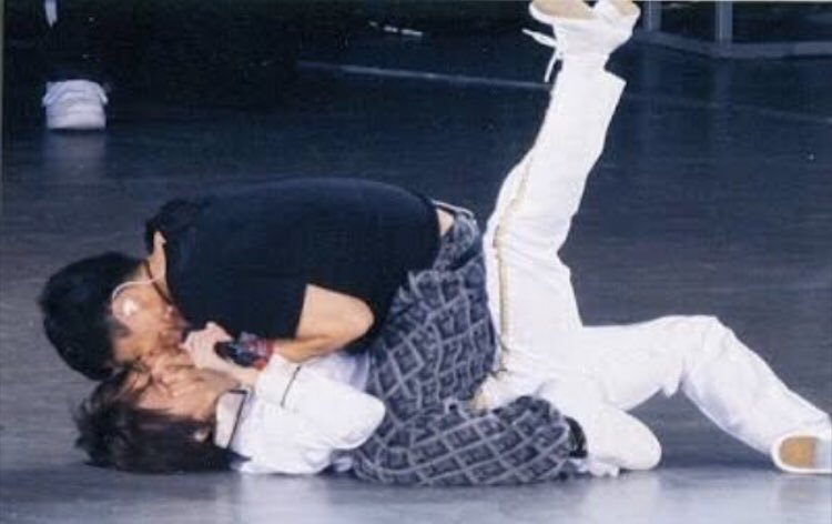 KinKi Kids、最新シングルで「デビューからのシングル連続1位獲得作品数」を41作連続に更新