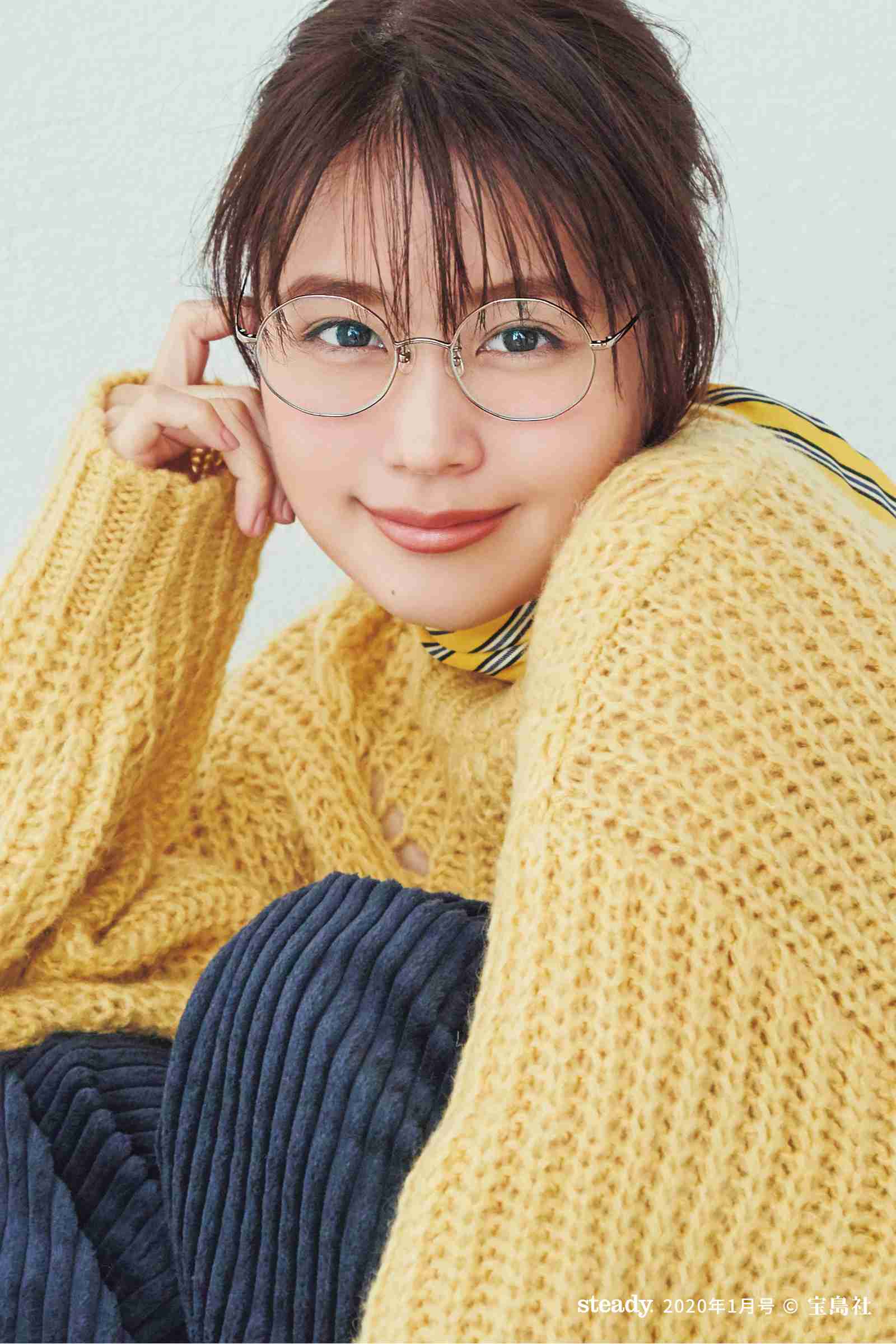 有村架純、眼鏡姿の最強ドアップSHOTにファン騒然「トキメキが止まらない!」「需要ありあり!!」