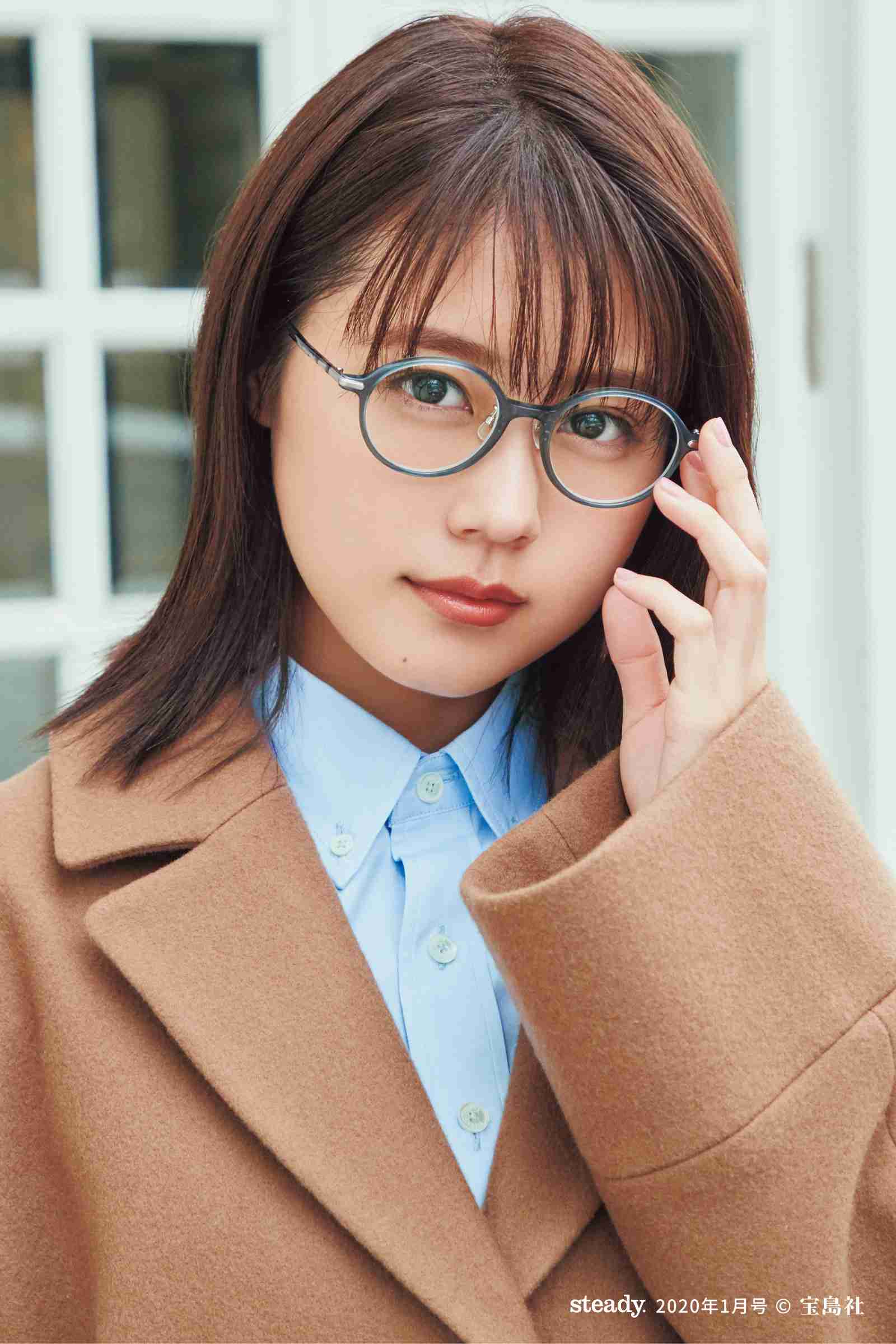 有村架純、眼鏡姿の最強ドアップSHOTにファン騒然「トキメキが止まらない!」「需要ありあり!!」