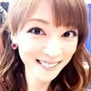 鈴木亜美、第2子妊娠8か月のお腹ふっくらショットを公開 2歳長男が“赤ちゃん返り”も「応えてあげたい」