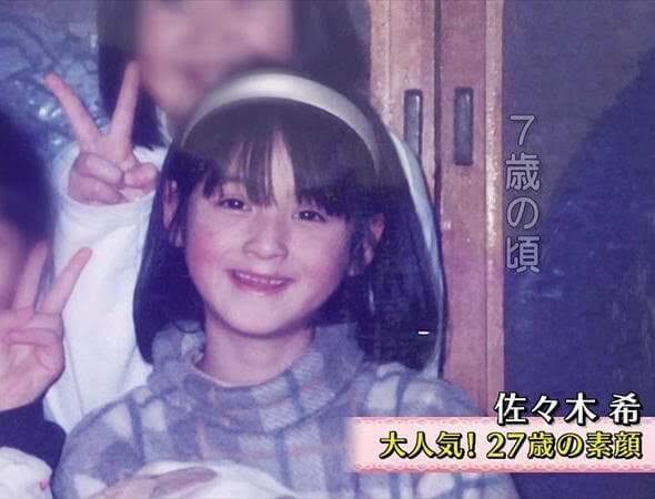 佐々木希、USJでの“お忍び満喫SHOT”にファン歓喜「お子さんとかな?」海外からも反響