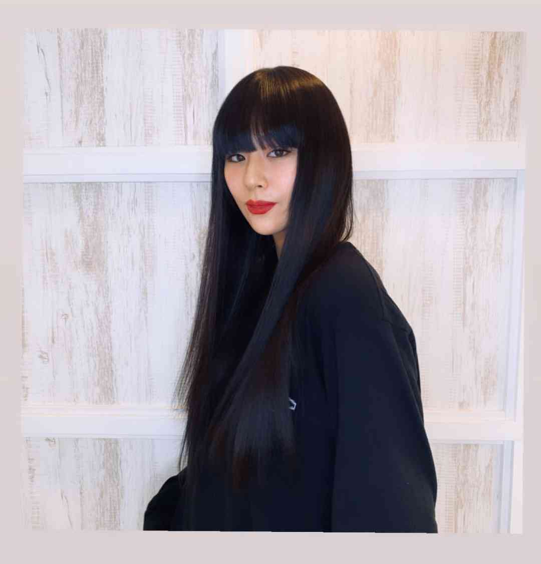 西内まりや、“別人すぎる…”イメチェンSHOTにファン衝撃!「アジアンビューティー」「超クール!」
