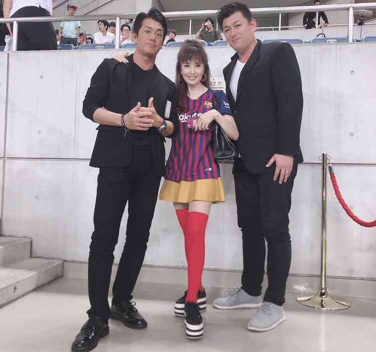 木下優樹菜・乾貴士不倫疑惑、サンジャポで芸能リポーターが衝撃の目撃証言！「飛行機内で…」