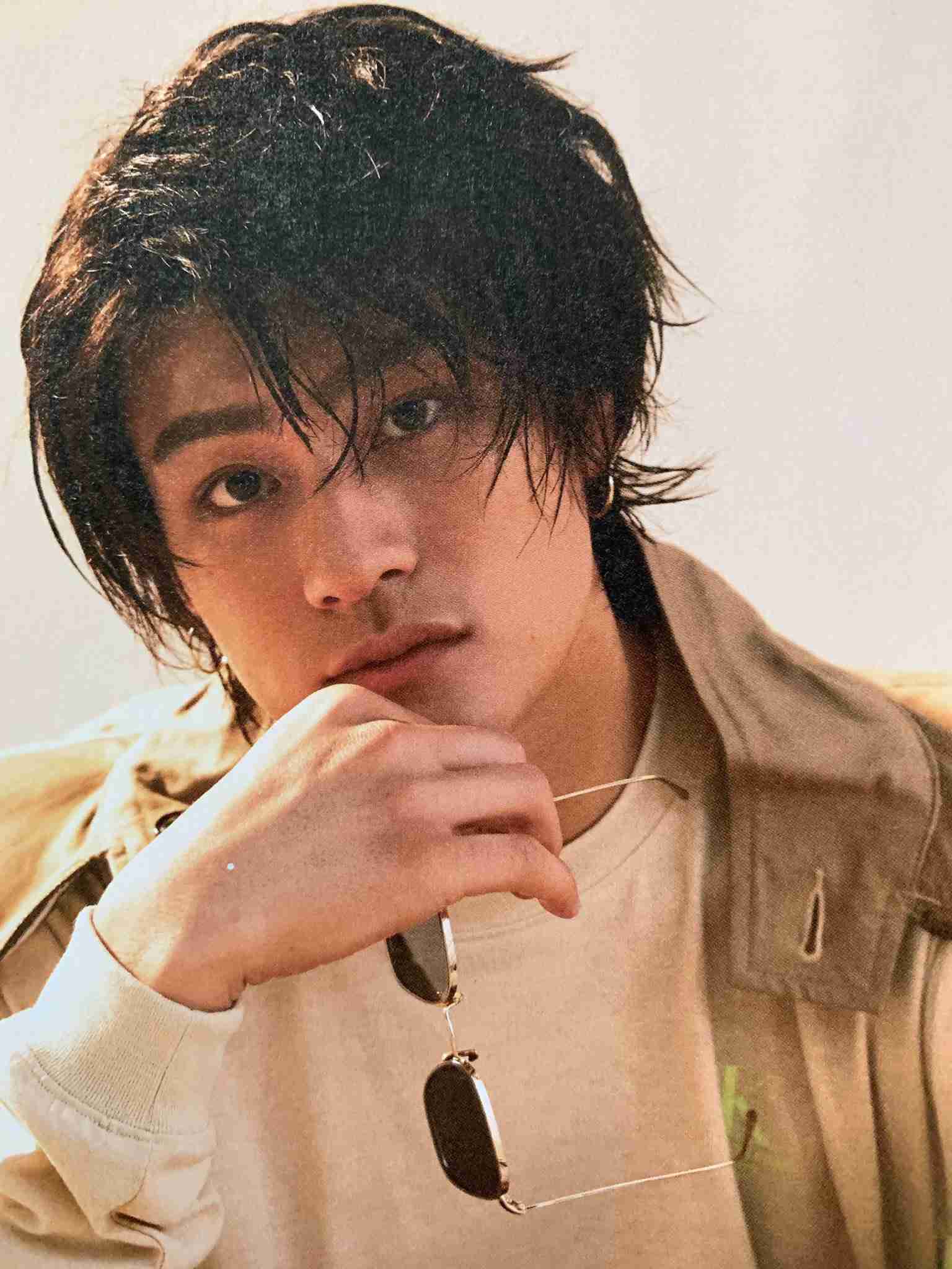 SixTONES、デビュー直後に「with」初表紙 レアな表情満載