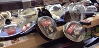 回転寿司チェーン初!寿司屋ならではのバレンタインメニュー『チョコみかんぶり』、その他スイーツも販売