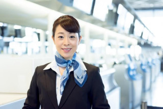 客室乗務員になりたい人〜
