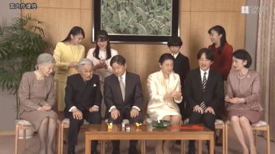 上皇ご夫妻が一般参賀に　退位後初、陛下と公の場