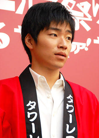 パンサー向井慧の髪型が変でも出身高校は ...