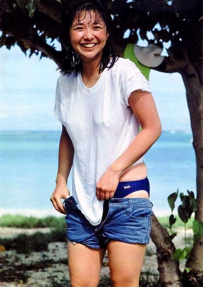 佐藤健に見つめられ上白石萌音が照れ笑いするオフショットに「私も見つめられたい」「羨ましすぎ」と反響
