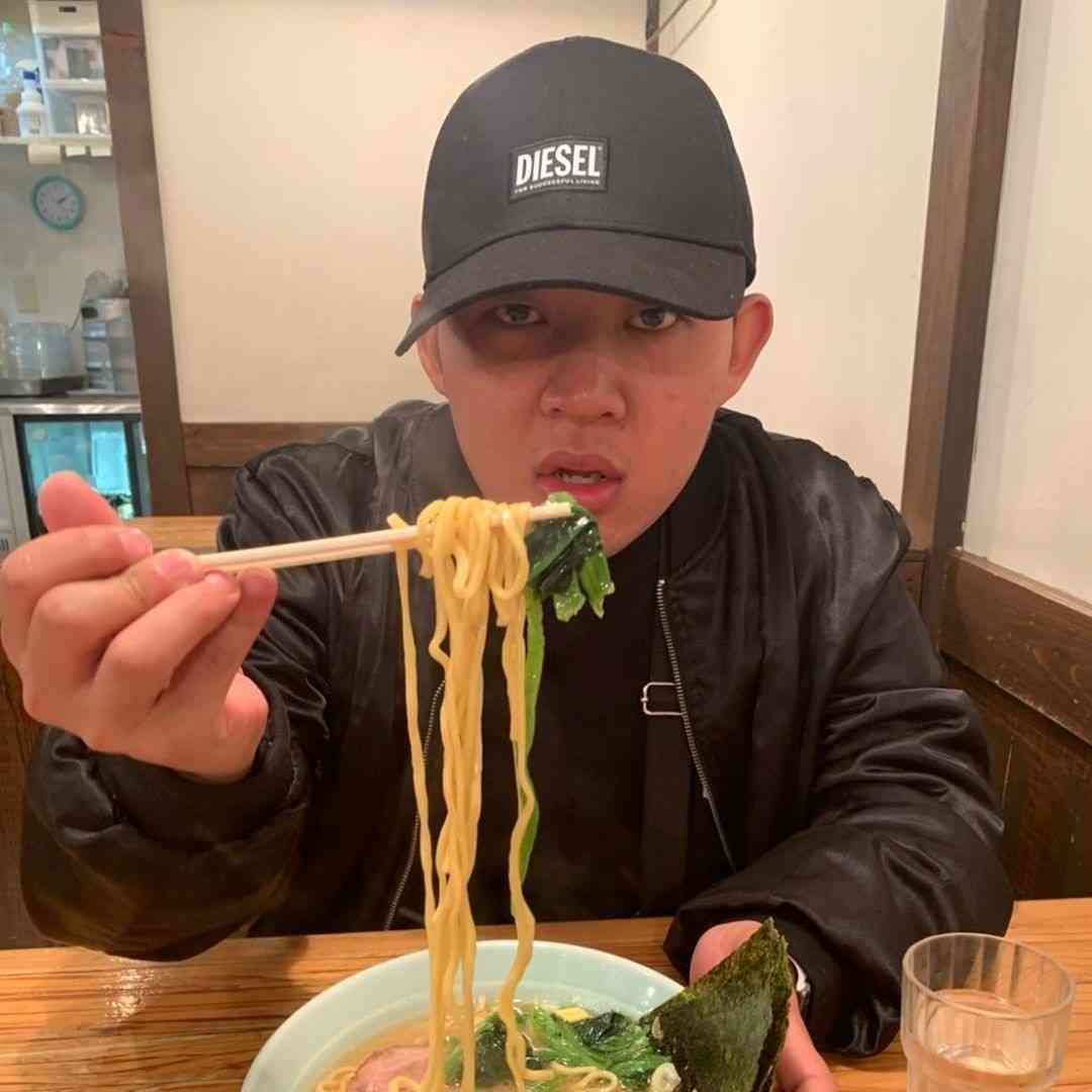 [芸人版] 彼氏感のある画像を貼るトピPart2
