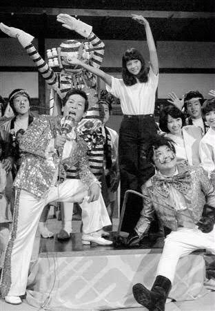 ジャケット画像で曲名アーティスト名を当てるトピ