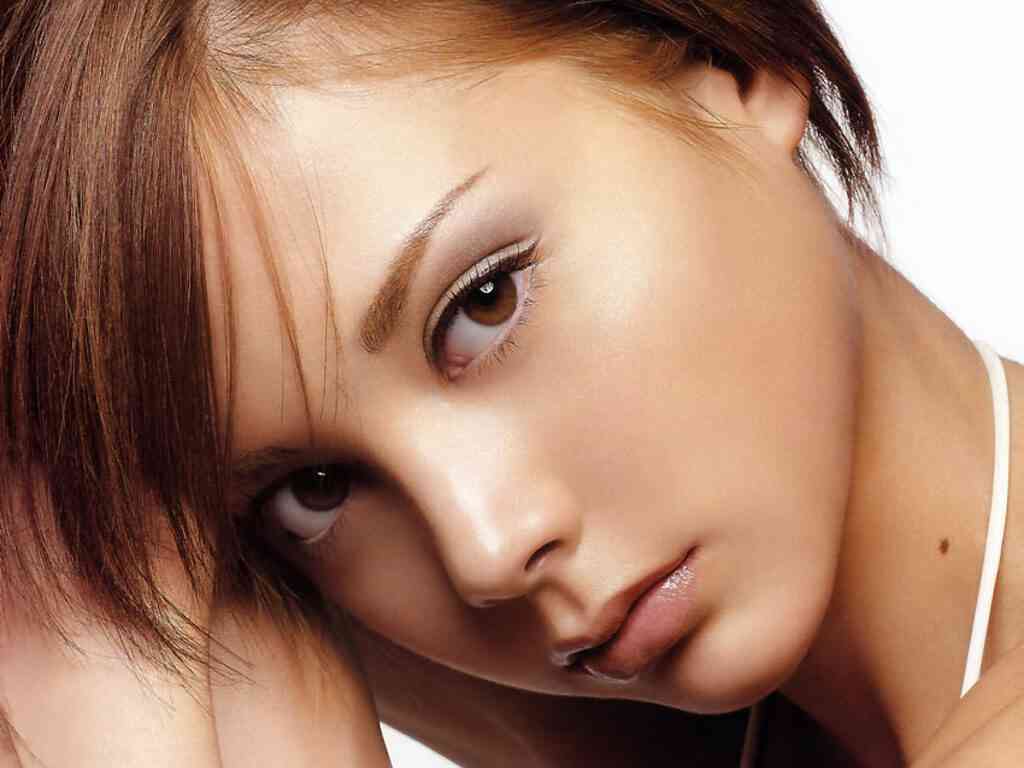 土屋アンナ、“カッコ良すぎる”姿にファン絶賛「着こなせるのはアンナさんくらい」