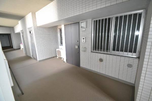 暗闇で勘違い性交、罪成立せず　偶然名前１文字違い