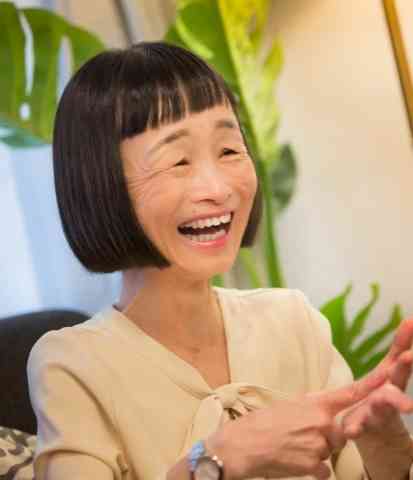ぱっつん前髪って古いですか?