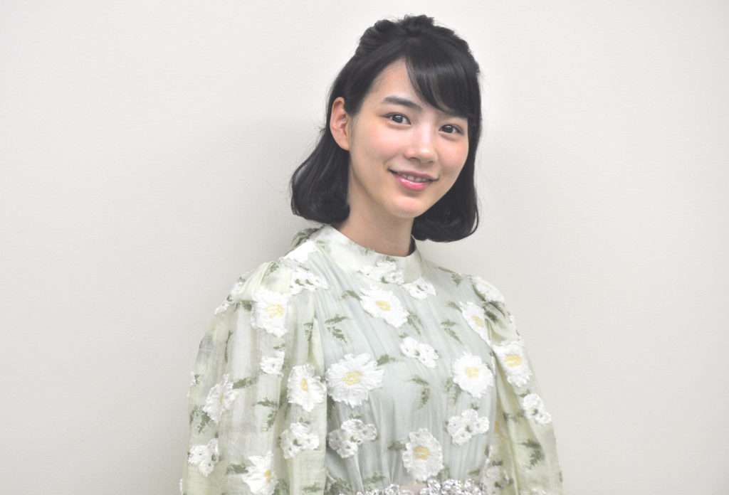 のん“6年ぶり”実写映画に「緊張したけど幸せ」 昭和ルックで喜び語る