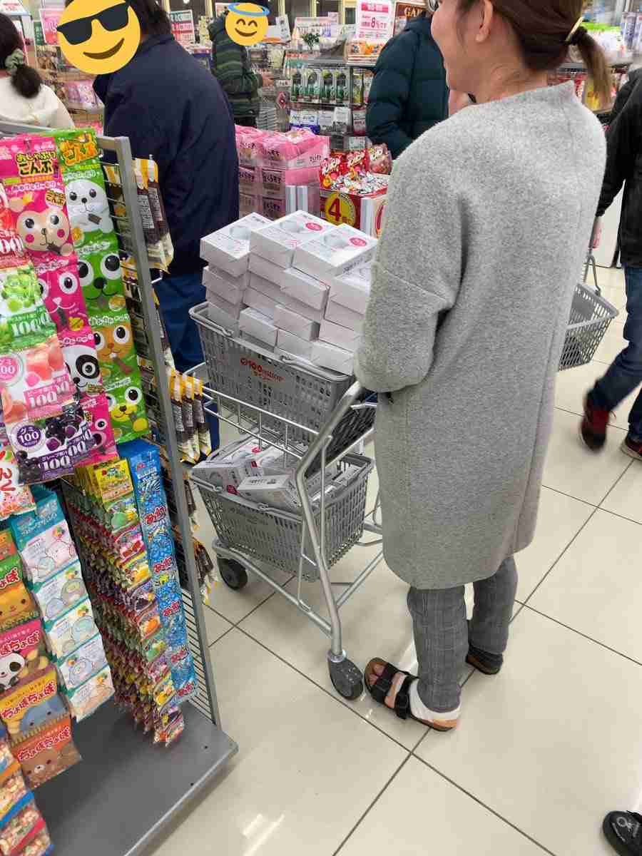 『精神状態も限界』 マスク売り場店員の「悲痛な叫び」に言葉を失う