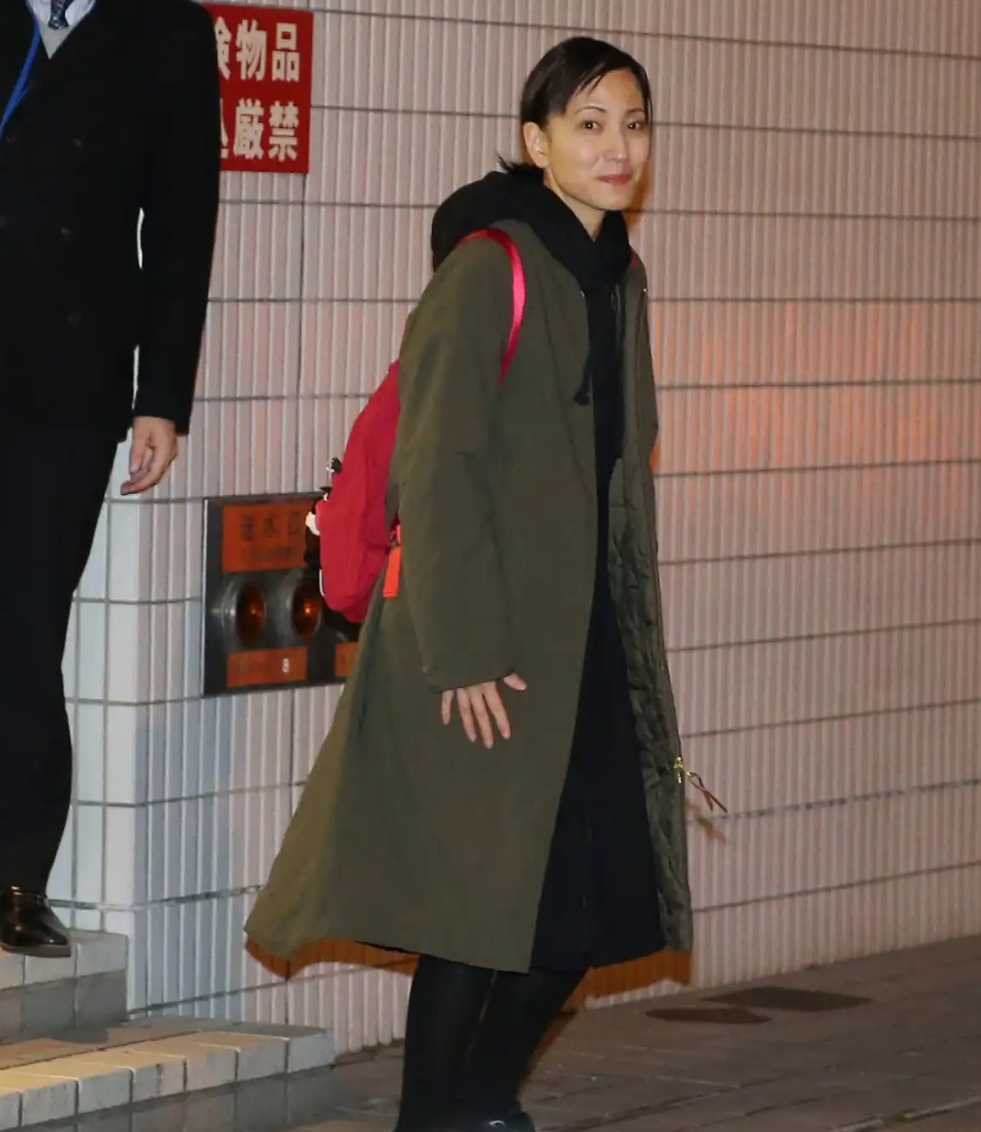 山口真帆、網タイツ＆ピンヒールの美脚オフショット「足ながっ」「エロカッコいい」と新たな魅力に反響