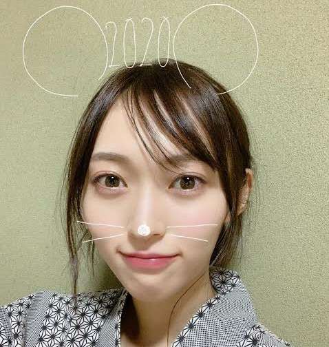 山口真帆、網タイツ＆ピンヒールの美脚オフショット「足ながっ」「エロカッコいい」と新たな魅力に反響