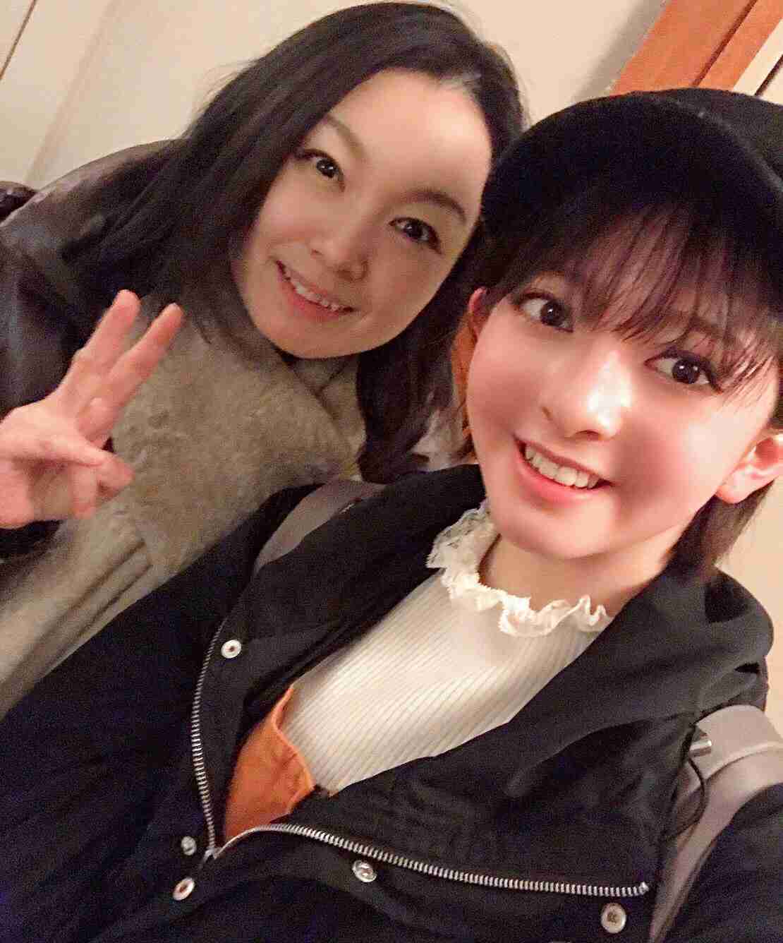 山口真帆、網タイツ＆ピンヒールの美脚オフショット「足ながっ」「エロカッコいい」と新たな魅力に反響