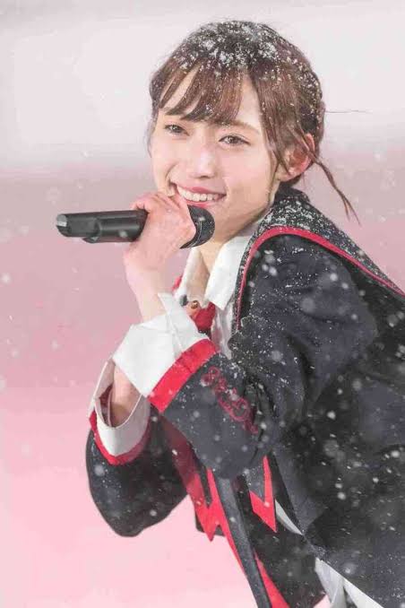 山口真帆、網タイツ＆ピンヒールの美脚オフショット「足ながっ」「エロカッコいい」と新たな魅力に反響